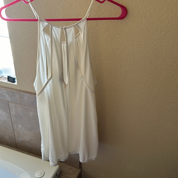 Express Tank top - Picture 3 of 6